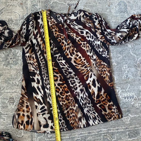 Kobi Halperin 100% Silk Fallon Animal Print Mix
Leopard-Print Blouse - Picture 6 of 8